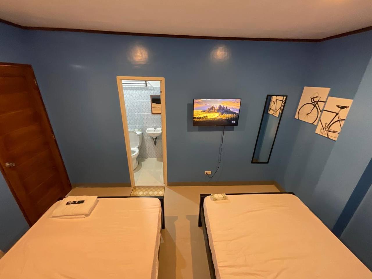 Halajo Bnb Transient Laoag Oda fotoğraf
